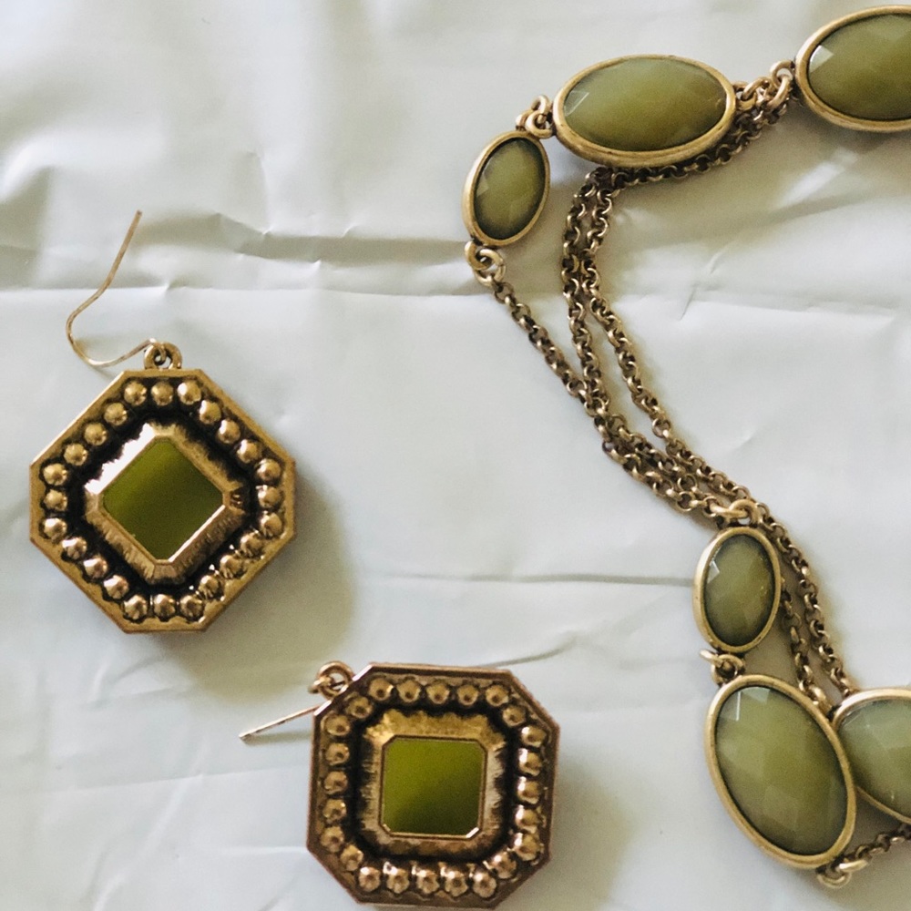Lucky Brand Long Necklace & Earrings - Picture 4 of 11